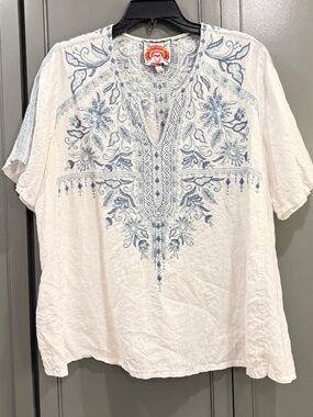 Johnny Was linen embroidered top